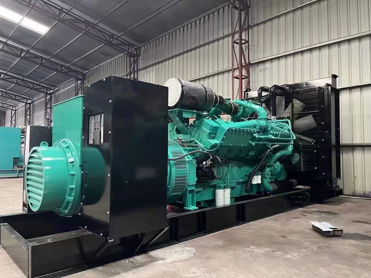 红旗如何评估无功补偿装置的性能和效果？