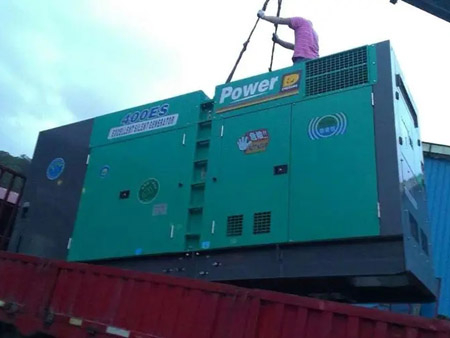 红旗空气滤清器的更换周期一般是多久？